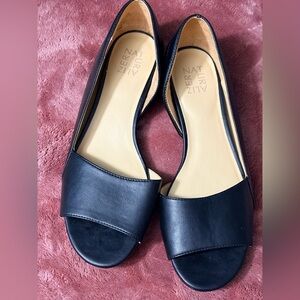 Naturalizer Black Flats